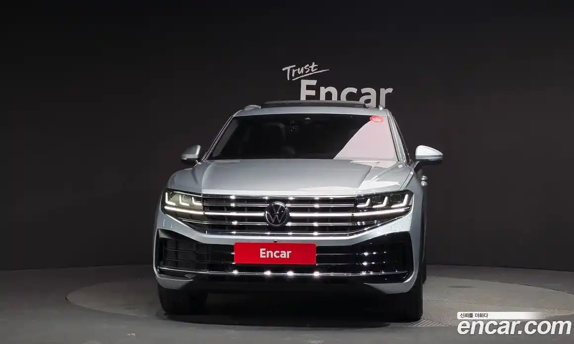 Volkswagen Touareg 2024 3.0 Автомат в Москве № 168437, фото 3