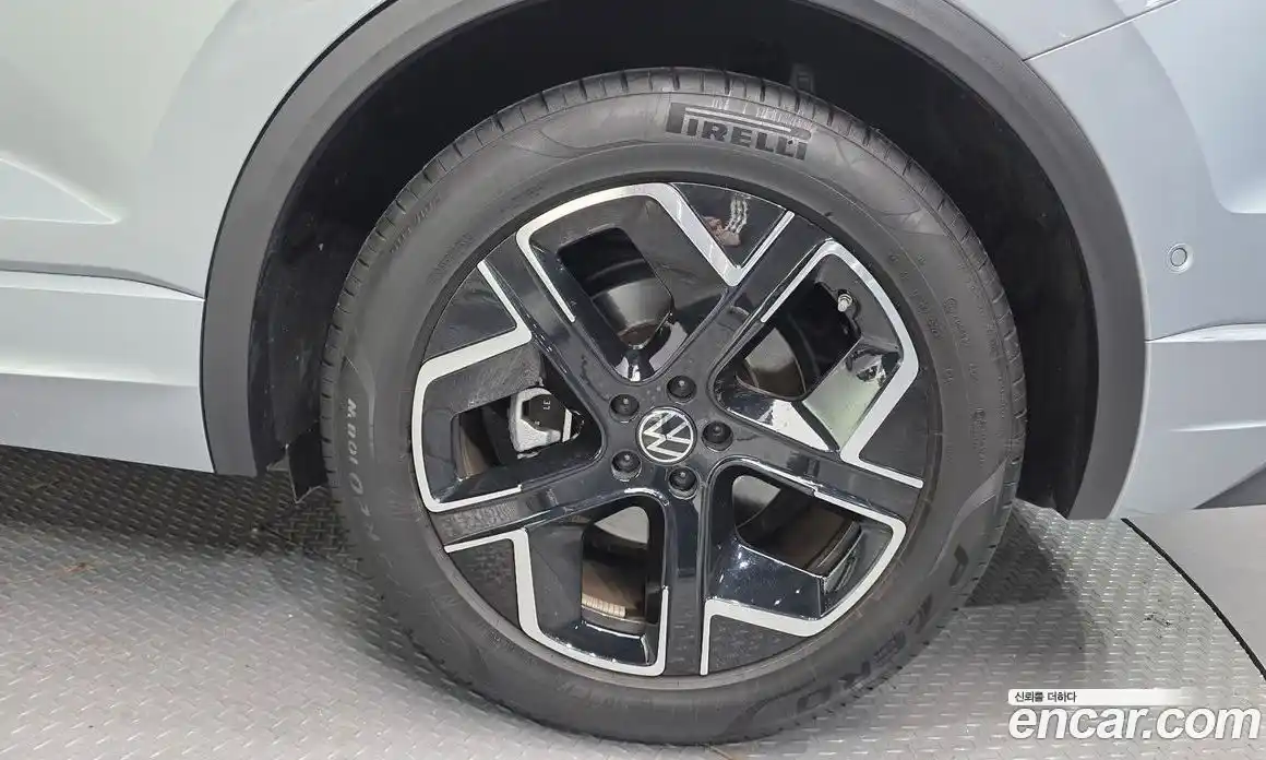 Volkswagen Touareg 2024 3.0 Автомат в Москве № 168437, фото 5