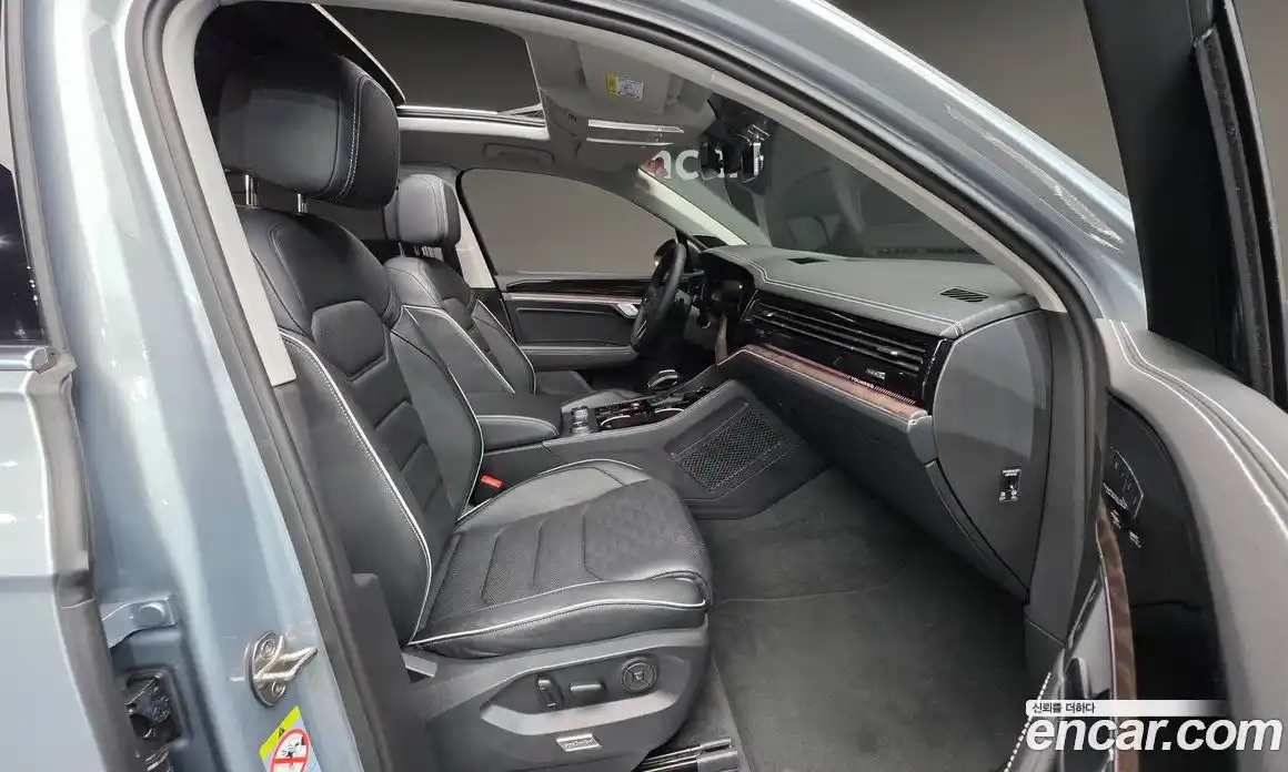 Volkswagen Touareg 2024 3.0 Автомат в Москве № 168437, фото 10