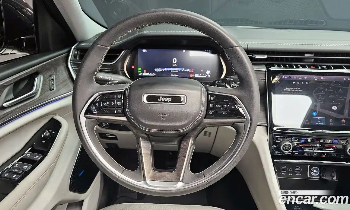 Jeep Cherokee 2023 3.6 Автомат в Москве № 169485, фото 13