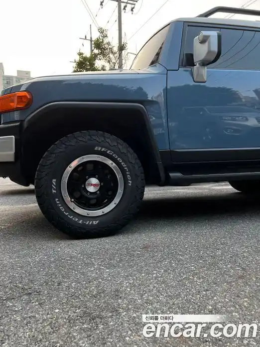 Toyota FJ Cruiser 2016 4.0 Автомат в Москве № 170321, фото 7