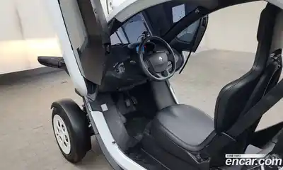 Renault Twizy 2020 0.1 Автомат в Москве № 176385, миниатюра 6