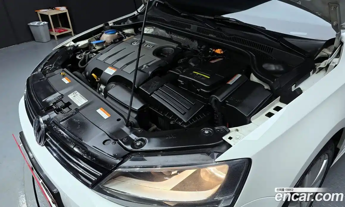 Volkswagen Jetta 2014 1.6 Автомат в Москве № 179524, фото 10