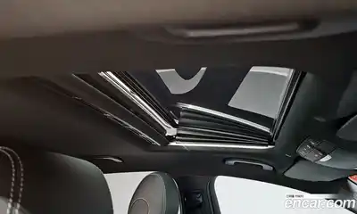 Mercedes-Benz GLC-Class 2023 2.0 Автомат в Москве № 179579, миниатюра 3