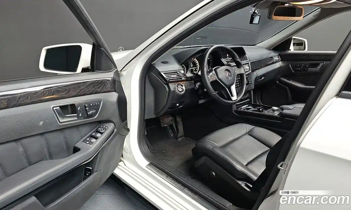 Mercedes-Benz E-Class 2013 3.5 Автомат в Москве № 180257, фото 11
