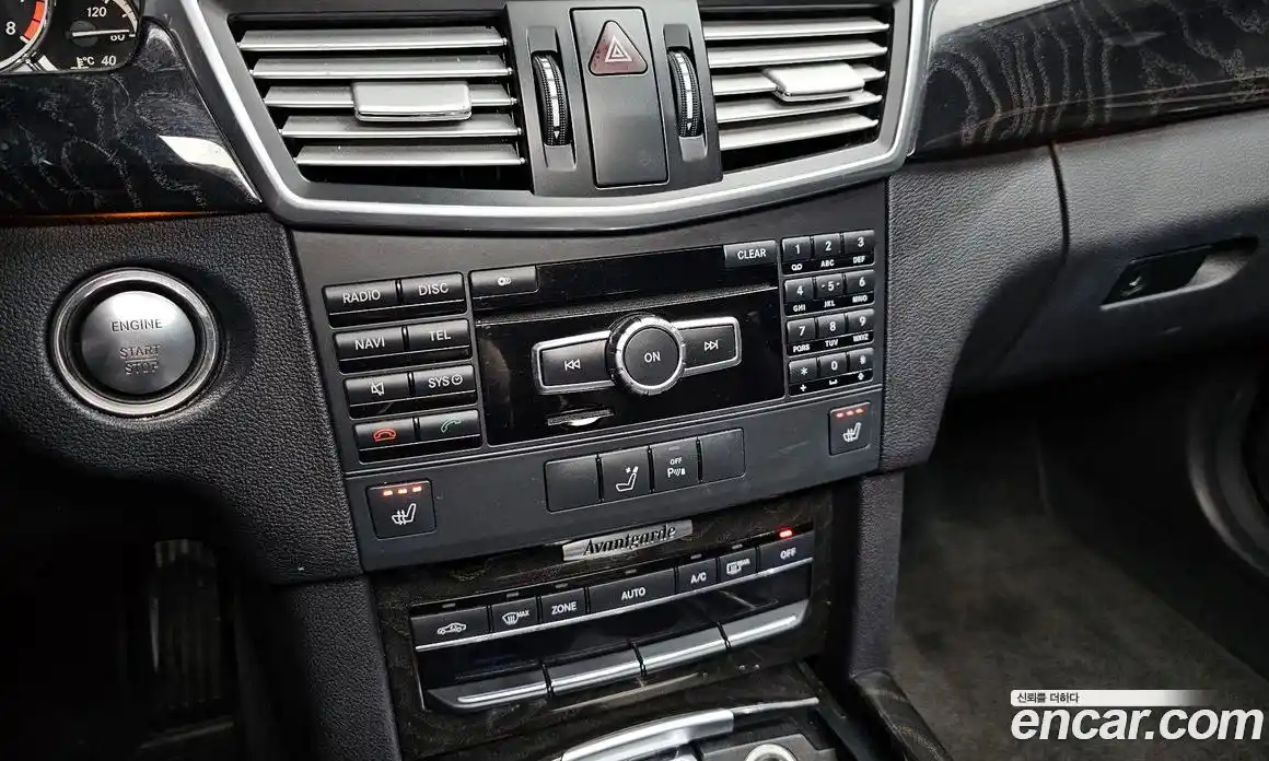 Mercedes-Benz E-Class 2013 3.5 Автомат в Москве № 180257, фото 17