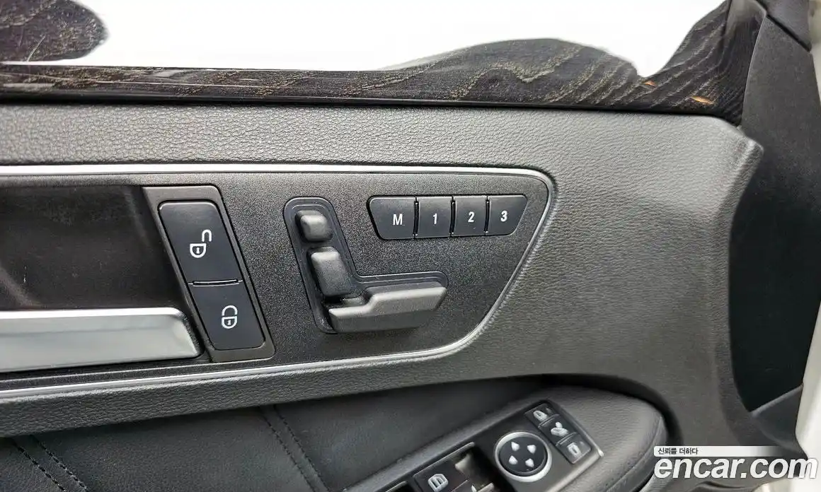 Mercedes-Benz E-Class 2013 3.5 Автомат в Москве № 180257, фото 19