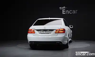 Mercedes-Benz E-Class 2013 3.5 Автомат в Москве № 180257, миниатюра 4