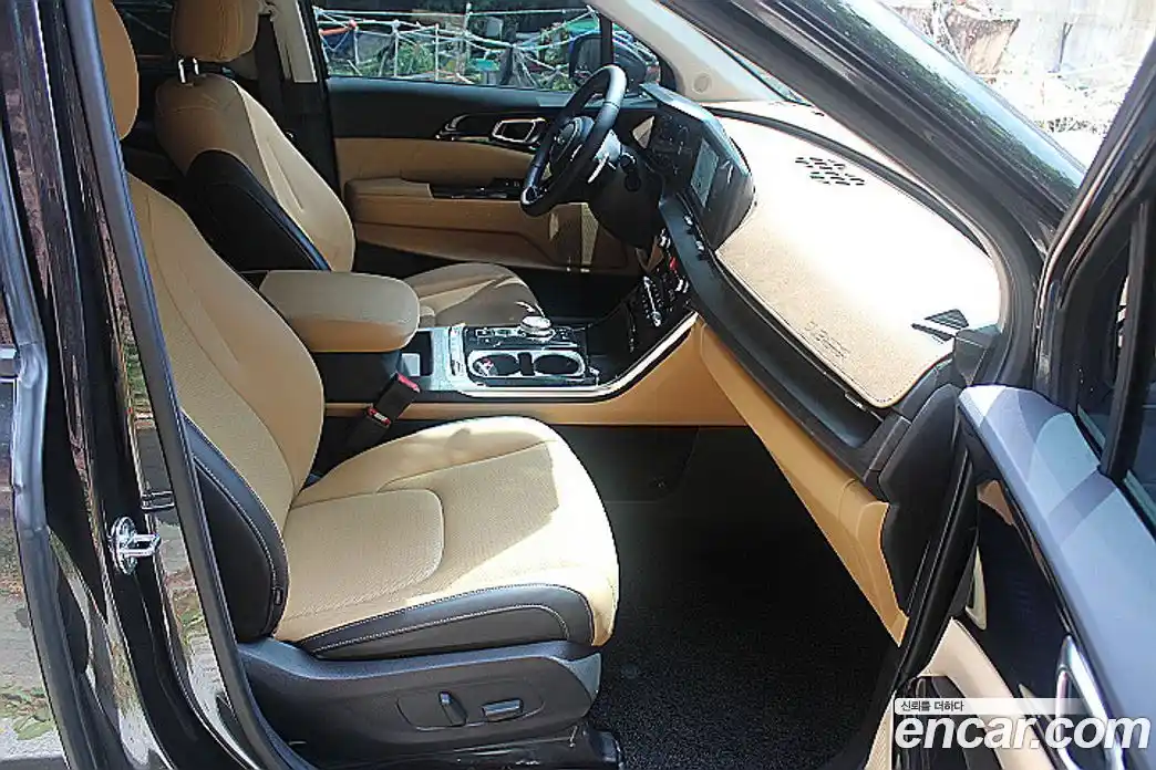 Kia Canival 2023 3.5 Автомат в Москве № 18421, фото 17