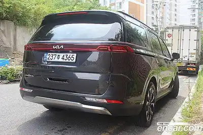 Kia Canival 2023 3.5 Автомат в Москве № 18421, миниатюра 4