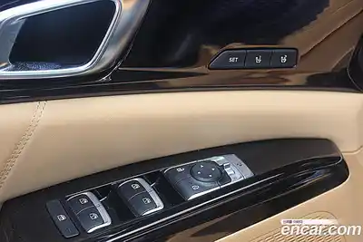 Kia Canival 2023 3.5 Автомат в Москве № 18421, миниатюра 10