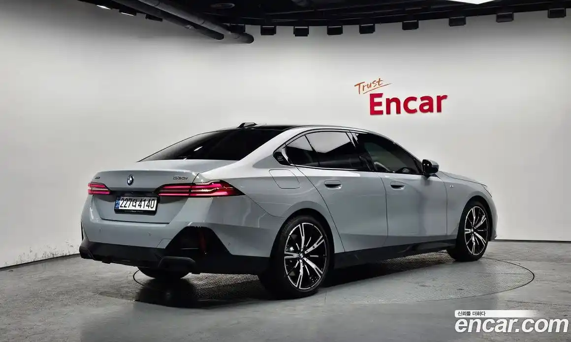 BMW 5-Series 2025 2.0 Автомат в Москве № 187212, фото 1