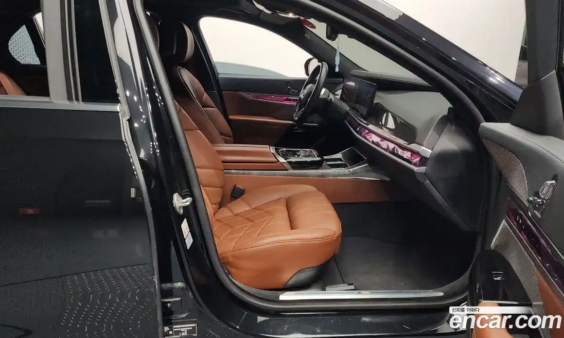 BMW i7 2024 0.3 Автомат в Москве № 188623, фото 3