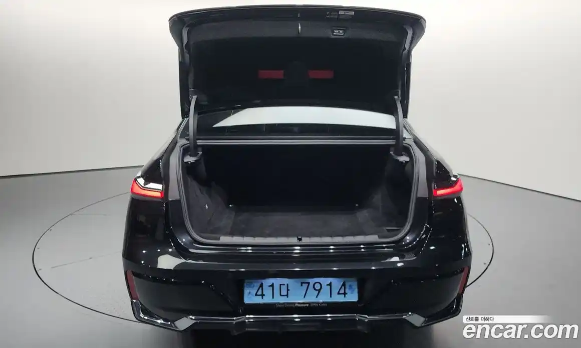 BMW i7 2024 0.3 Автомат в Москве № 188623, фото 7