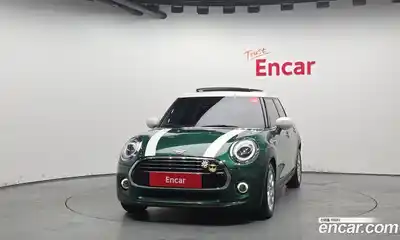 Mini Cooper 2020 1.5 Автомат в Москве № 190950, миниатюра 3