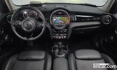 Mini Cooper 2020 1.5 Автомат в Москве № 190950, миниатюра 7