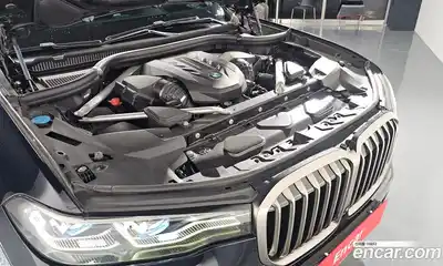 BMW X7 2021 4.4 Автомат в Москве № 192670, миниатюра 3