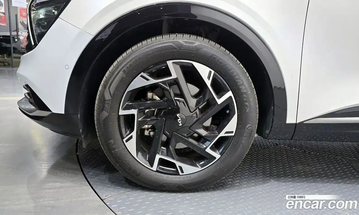 Kia Sportage 2023 2.0 Автомат в Москве № 19296, фото 13