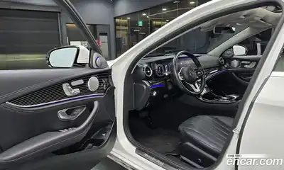 Mercedes-Benz E-Class 2020 3.0 Автомат в Москве № 194661, миниатюра 5