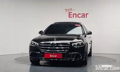 Mercedes-Benz S-Class 2022 2.9 Автомат в Москве № 195132, миниатюра 2
