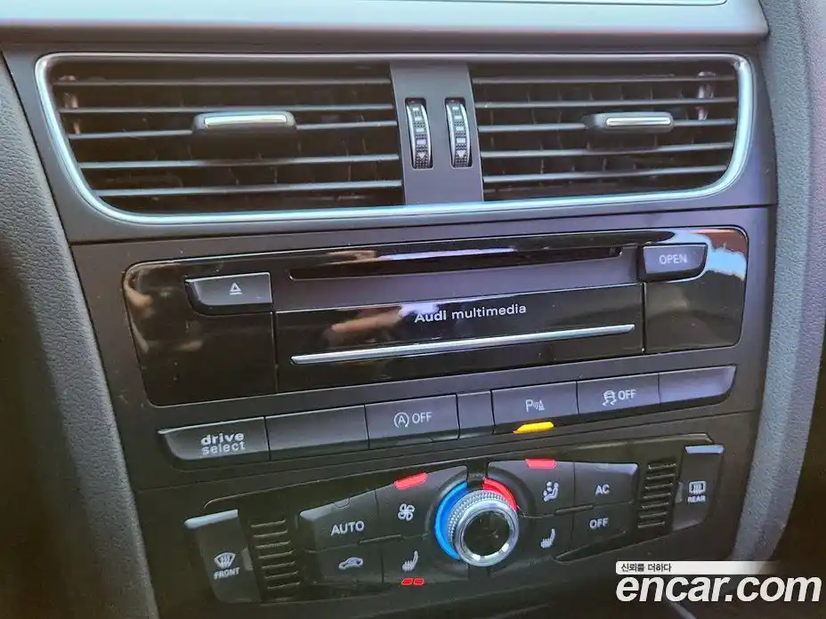 Audi A4 2014 2.0 Автомат в Москве № 196858, фото 12