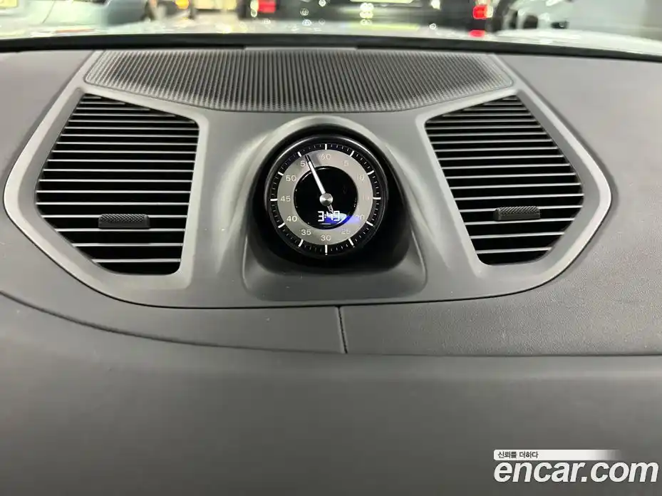 Porsche Cayenne 2024 3.0 Автомат в Москве № 197857, фото 10