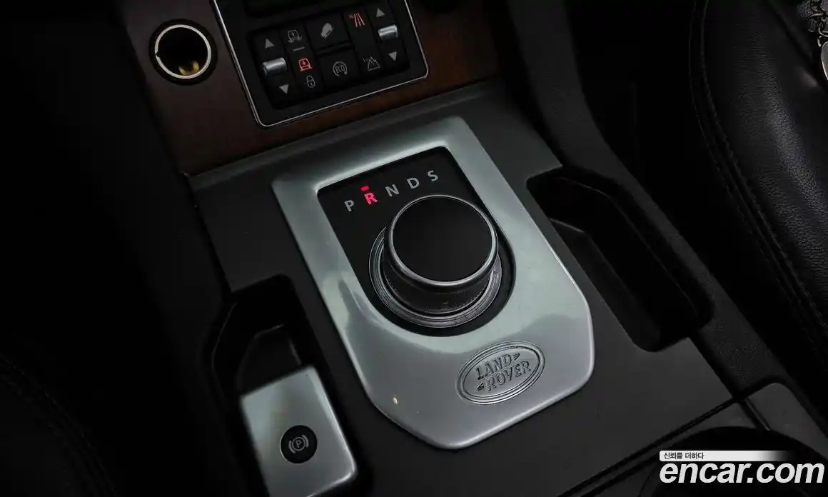 Land Rover Discovery 2016 3.0 Автомат в Москве № 198281, фото 14