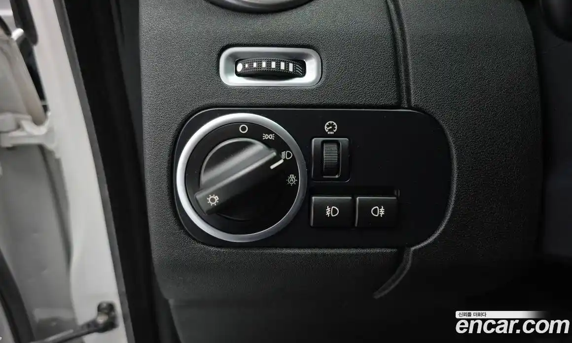 Land Rover Discovery 2016 3.0 Автомат в Москве № 198281, фото 18