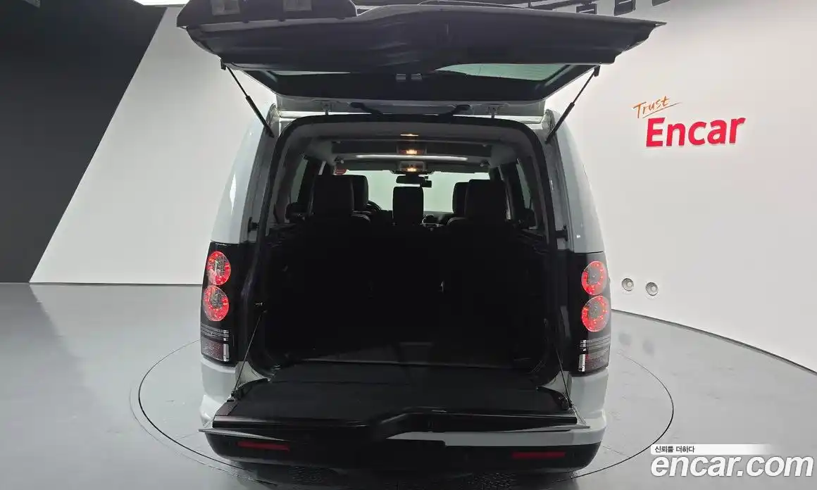 Land Rover Discovery 2016 3.0 Автомат в Москве № 198281, фото 19