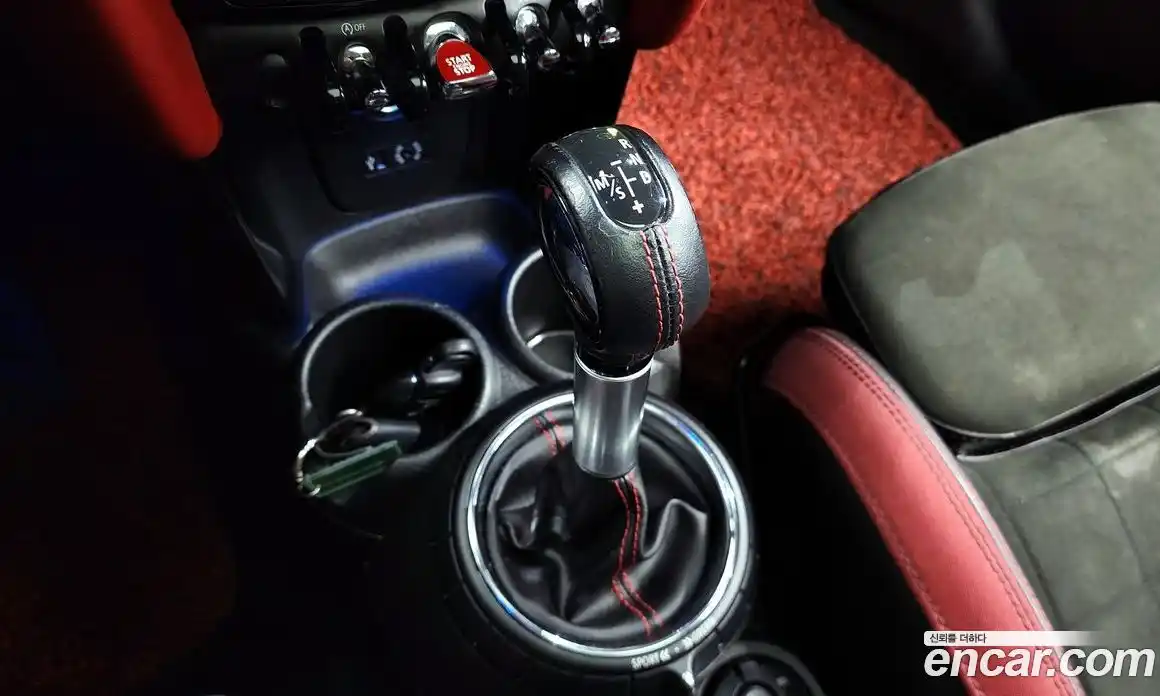 Mini Cooper 2017 2.0 Автомат в Москве № 198428, фото 18