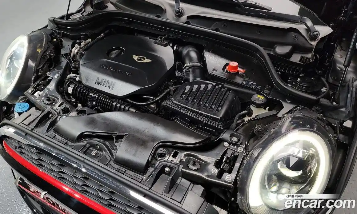 Mini Cooper 2017 2.0 Автомат в Москве № 198428, фото 20