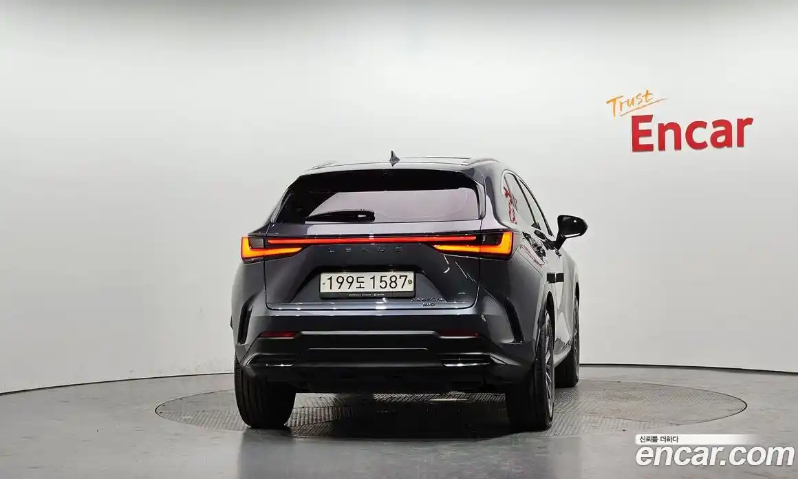 Lexus NX 2022 2.5 Автомат в Москве № 198817, фото 5