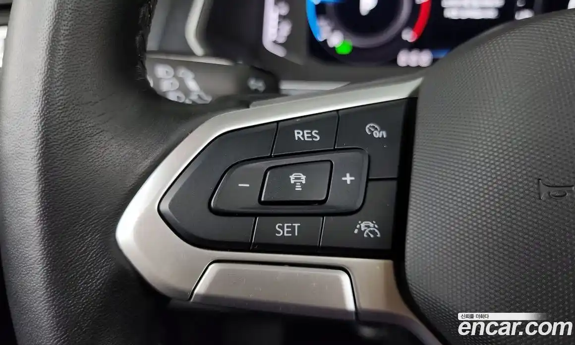 Volkswagen Tiguan 2023 2.0 Автомат в Москве № 199075, фото 20