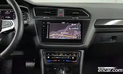 Volkswagen Tiguan 2023 2.0 Автомат в Москве № 199075, миниатюра 5