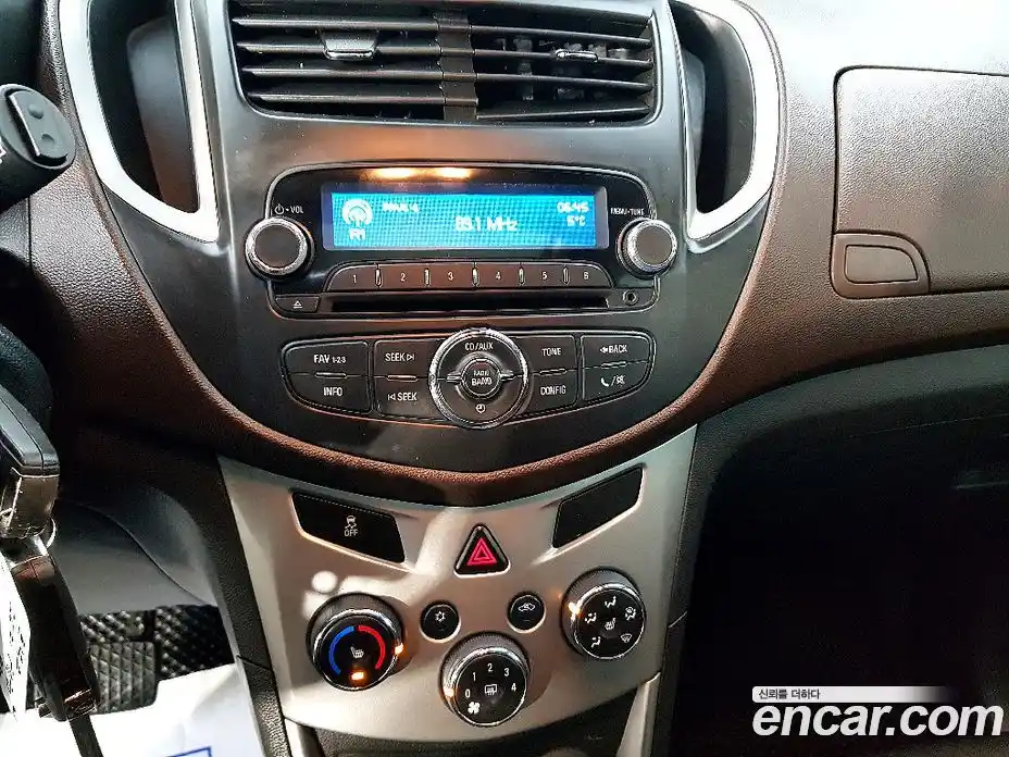 Chevrolet Trax 2013 1.4 Автомат в Москве № 202478, фото 14