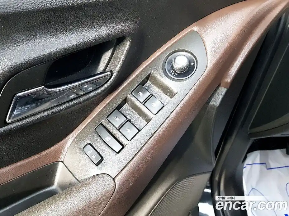 Chevrolet Trax 2013 1.4 Автомат в Москве № 202478, фото 16