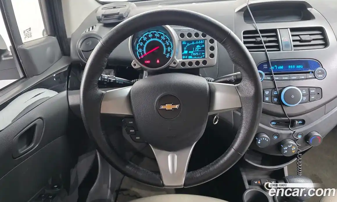 Chevrolet Spark 2012 1.0 Автомат в Москве № 20274, фото 11