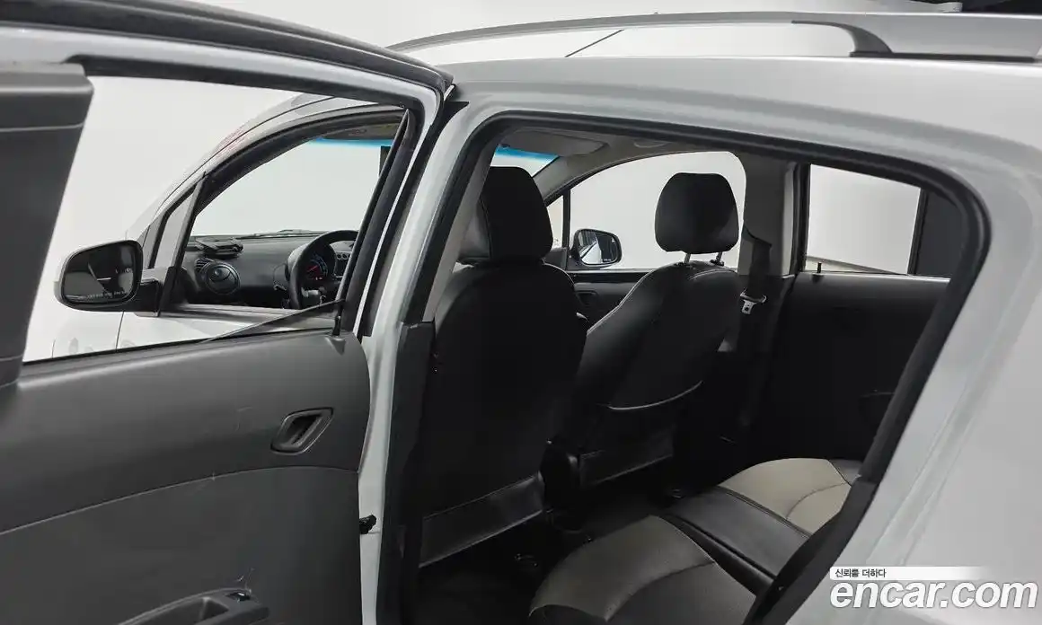 Chevrolet Spark 2012 1.0 Автомат в Москве № 20274, фото 8