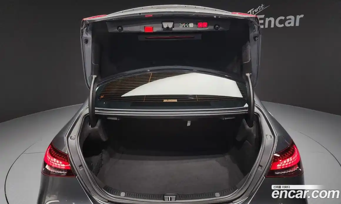 Mercedes-Benz E-Class 2023 2.0 Автомат в Москве № 204325, фото 14