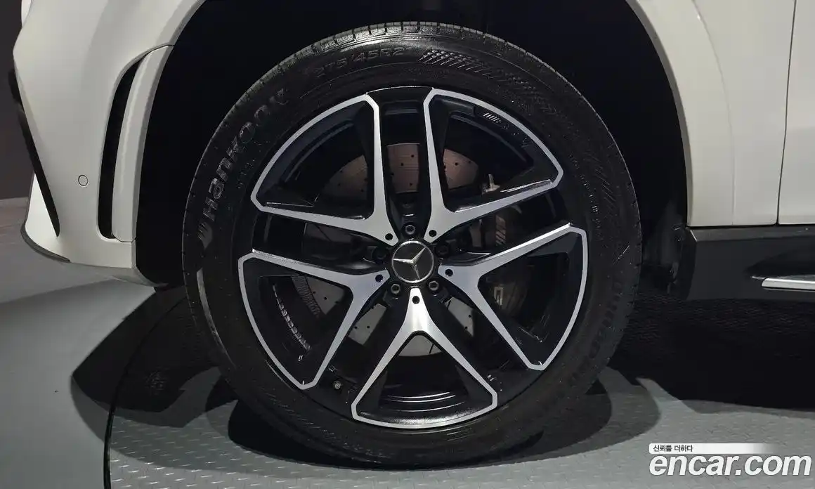 Mercedes-Benz GLE-Class 2023 3.0 Автомат в Москве № 205725, фото 5