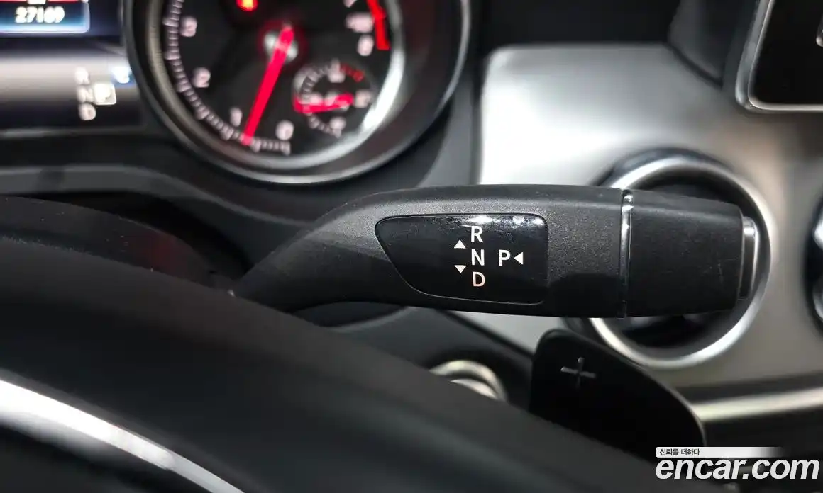 Mercedes-Benz GLA-Class 2019 2.0 Автомат в Москве № 206154, фото 17