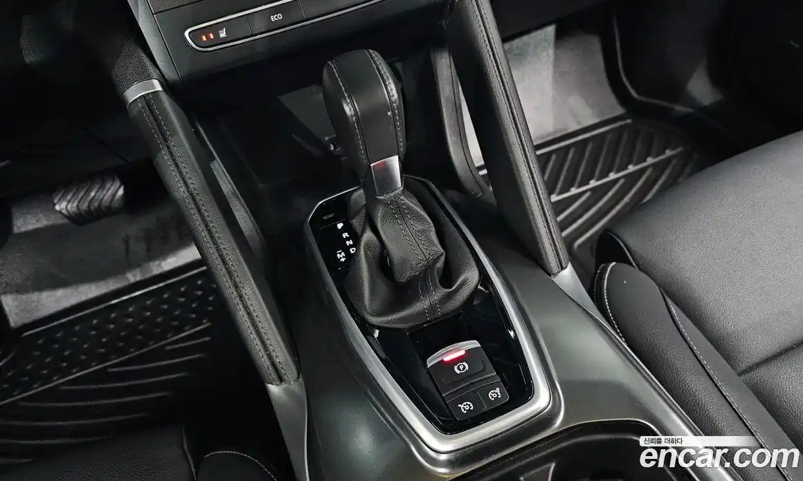 Renault QM6 2022 2.0 Автомат в Москве № 206485, фото 9