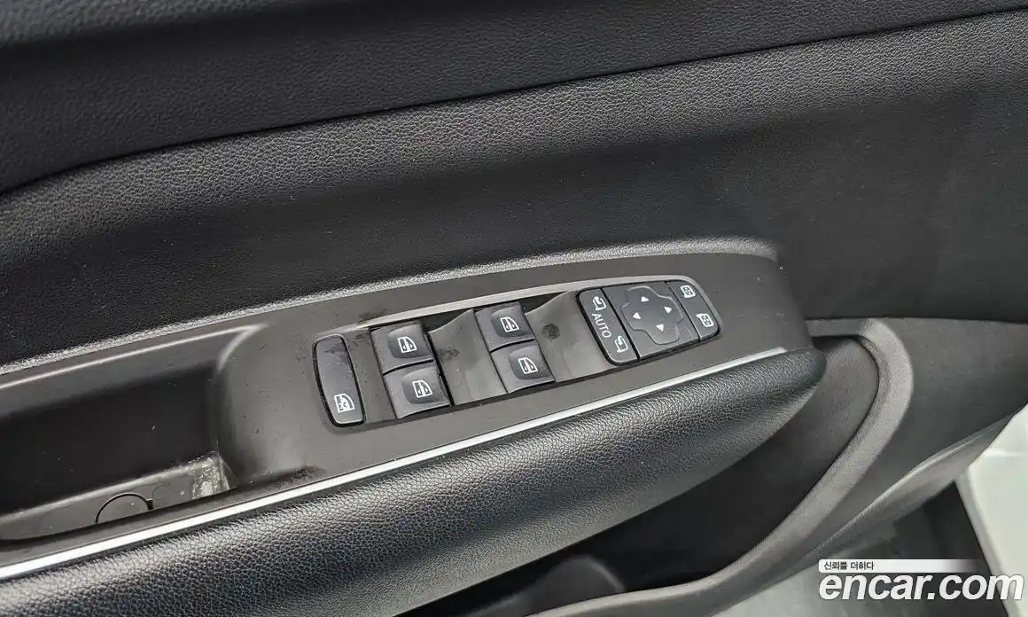 Renault QM6 2023 2.0 Автомат в Москве № 207560, фото 17