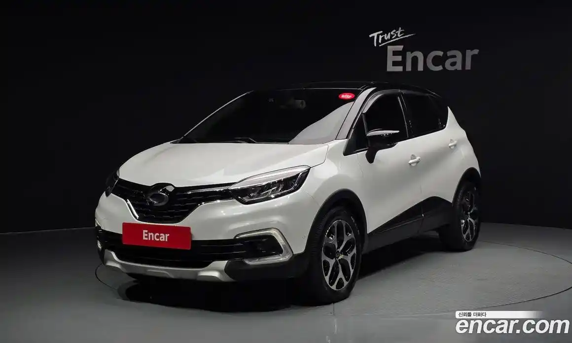Renault QM3 2019 1.5 Автомат в Москве № 208053, фото 1