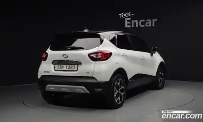 Renault QM3 2019 1.5 Автомат в Москве № 208053, миниатюра 2