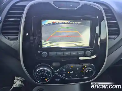 Renault QM3 2014 1.5 Автомат в Москве № 209747, миниатюра 11