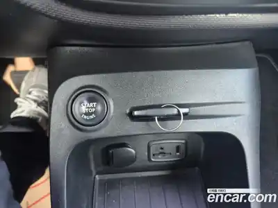 Renault QM3 2014 1.5 Автомат в Москве № 209747, миниатюра 12