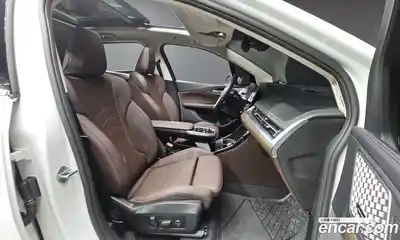 BMW 2-Series 2025 2.0 Автомат в Москве № 210250, миниатюра 5