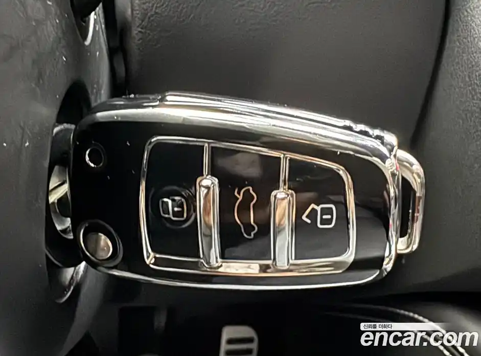 Audi TTS 2010 2.0 Автомат в Москве № 212733, фото 3