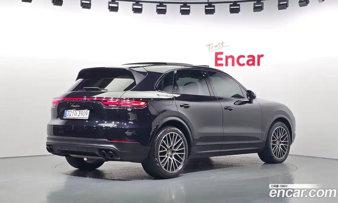 Porsche Cayenne 2021 3.0 Автомат в Москве № 213250, фото 18